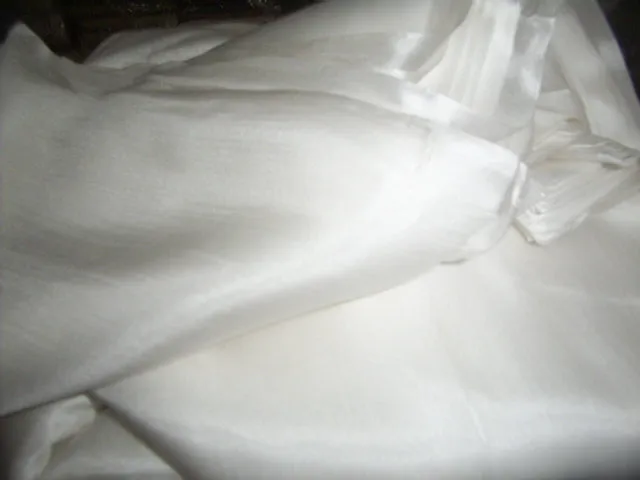 100% pure thin silk fabric [Snow White colour] tabby