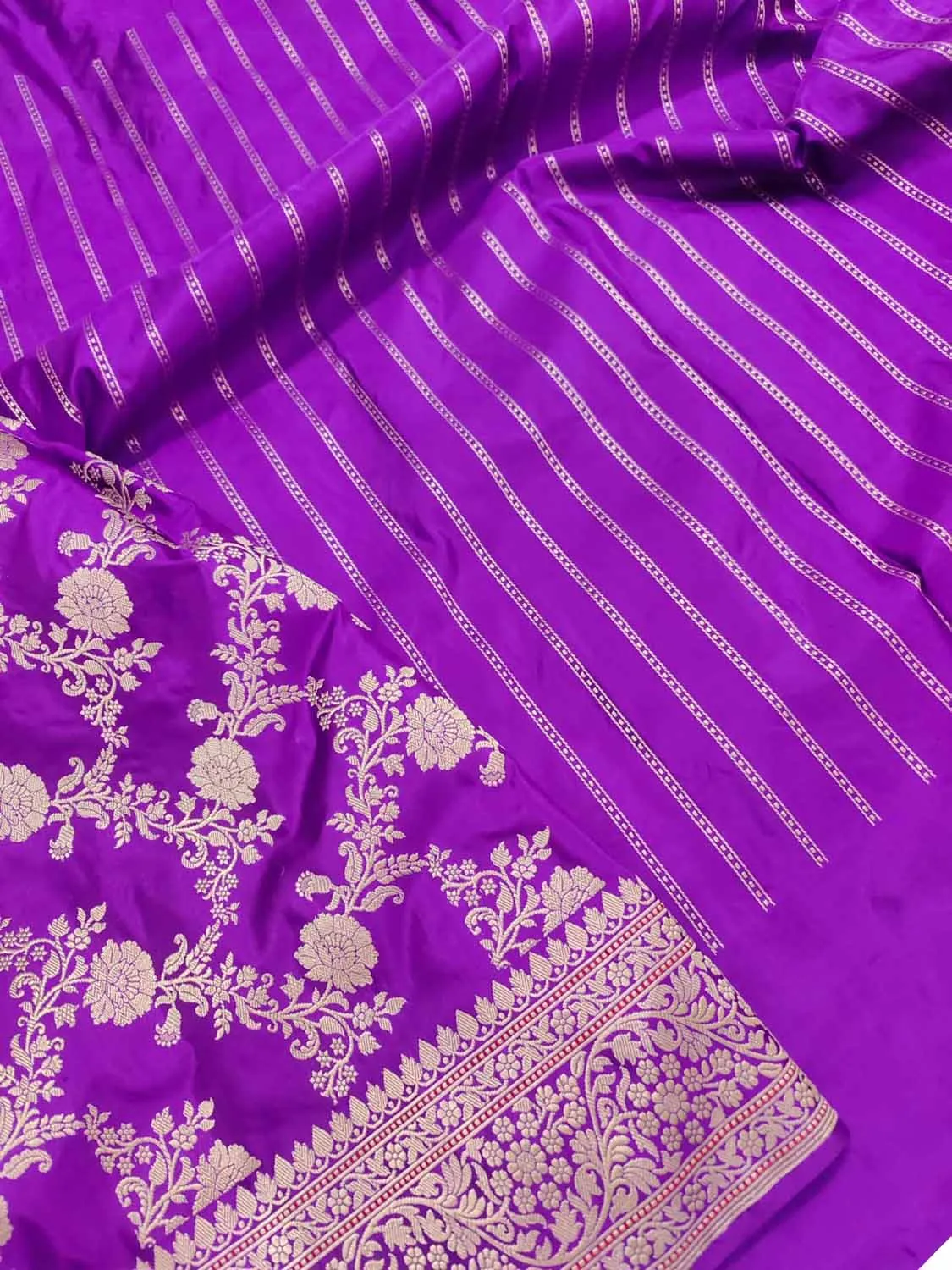 Elegant Purple Banarasi Handloom Pure Katan Silk Kadwa Jangla Saree