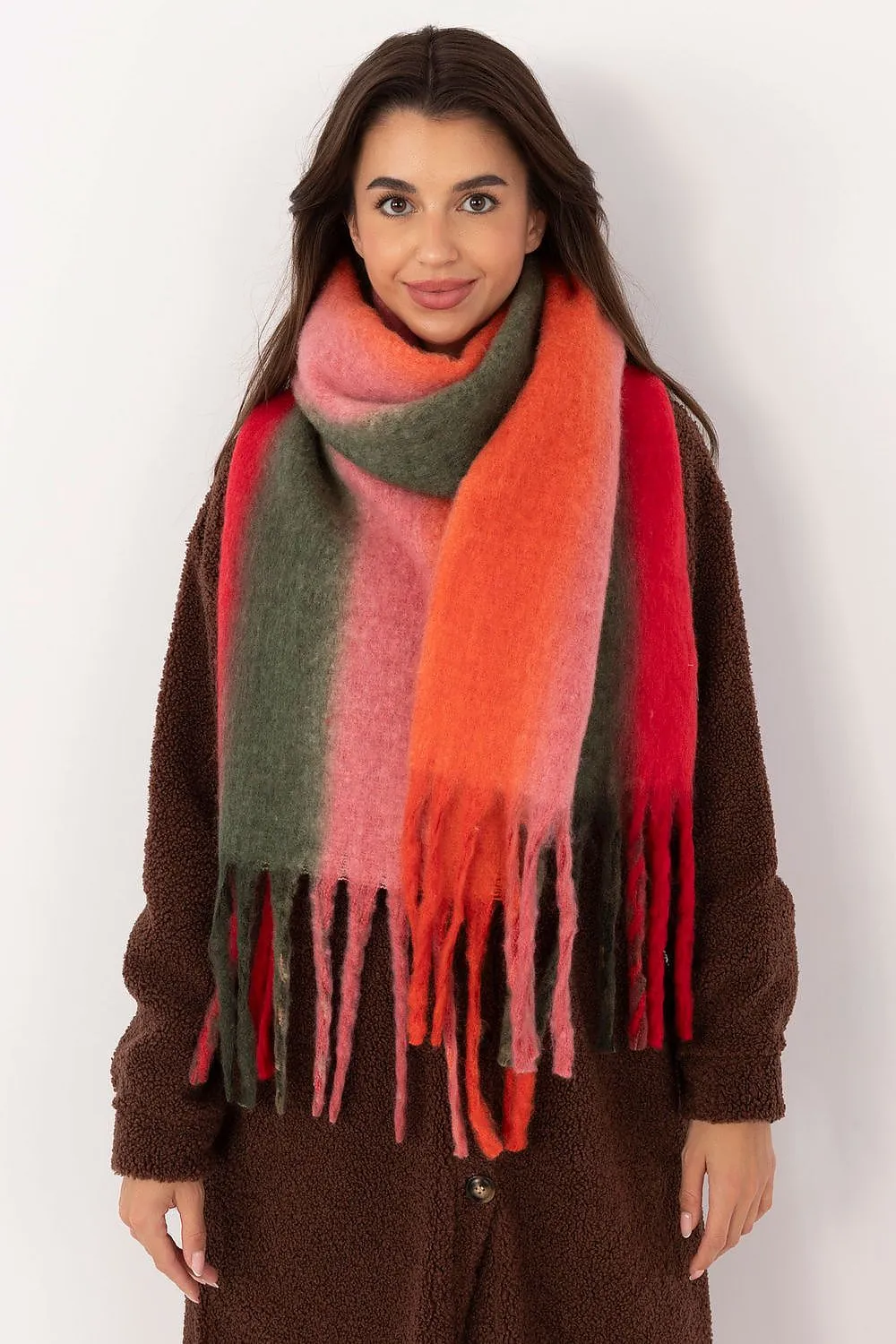 Shawl model 203185 AT