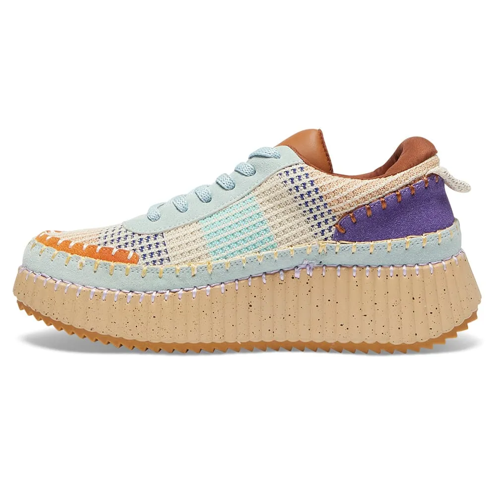 Vivid Sneaker in Camel